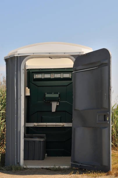 Best Luxury portable toilet rental  in Verona, WI